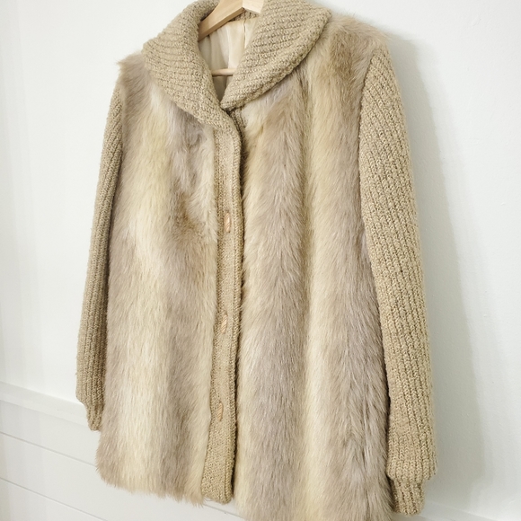 Vintage D'Esprit Dubrowsky and Perlbinder Fur Coat - Picture 2 of 6